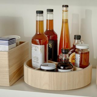 The Home Edit por iDesign Divided Lazy Susan