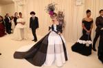 El traje Met Gala de Sarah Jessica Parker rinde homenaje a una diseñadora negra pionera. Ver fotos aquí.