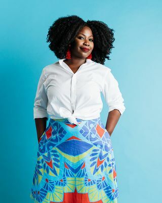 rochelle porter con falda estampada de colores