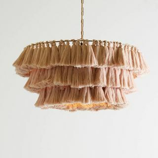 Justina Blakeney Anthropologie Fela Tasseled Chandelier [ESTÁNDAR]