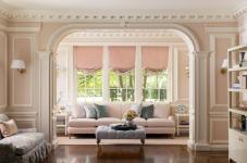 Esta sala de estar de Caitlin Wilson se inspiró en 'Downton Abbey'