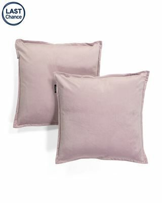 Almohadas de terciopelo rosa