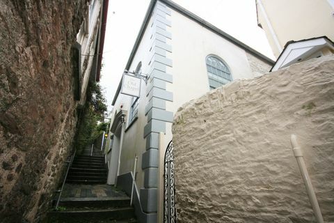 La Capilla Vieja, Dartmouth, Devon - exterior