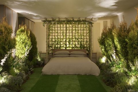 Airbnb y Pantone han colaborado en una casa 'Outside In' en Londres.