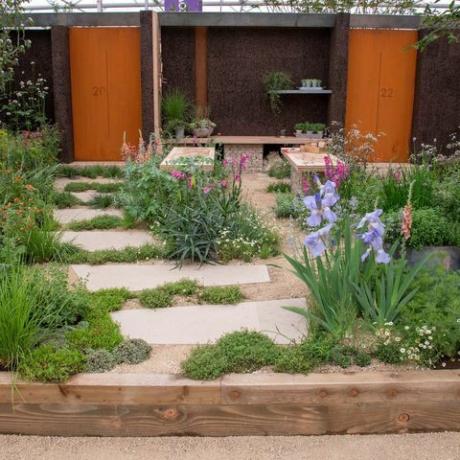 rhs chelsea flower show 2022 the core arts front garden revolution diseñado por andy smith williams