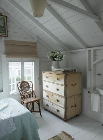 Diseño interior de renovación de la cabaña de Nantucket por Kevin Isbell