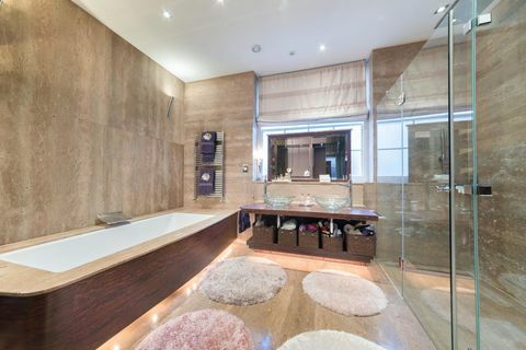 Baño de lujo Winston Churcill Eccleston Square - Savills