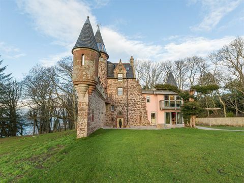 alquila este castillo rosa en ayrshire