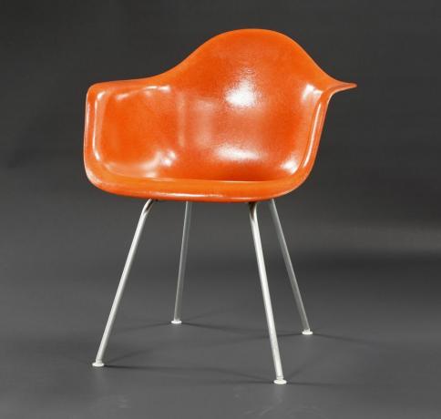 14 de junio de 2007 toronto charles eames diseñó esta silla que es uno de los íconos del siglo XX