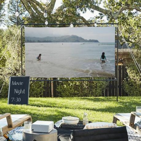 Pantalla de cine al aire libre