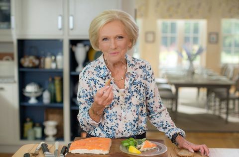 Mary Berry todos los días: Mary Berry hace paté de salmón ahumado a doble cara con hierbas y rábano picante.