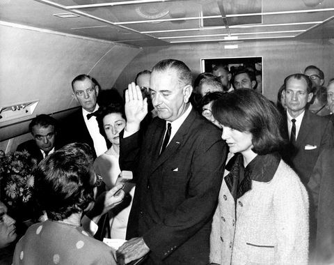 Jackie Kennedy en la toma de posesión de Lyndon Johnson en Air Force One