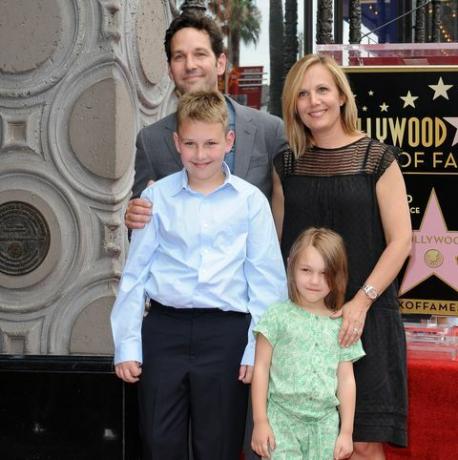 Paul Rudd honrado con una estrella en el Paseo de la fama de Hollywood