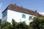 La hermosa casa azul de Claude Monet en Francia cotiza en Airbnb