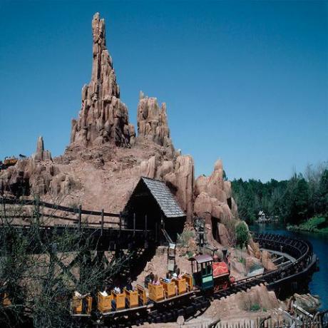 mejores fotos de disney disneyworld thunder mountain 1980