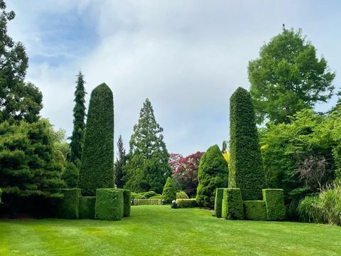 la casa de los hamptons de tony ingrao y randy kempner, como se ve en el jardín del gremio 2021 como evento de arte