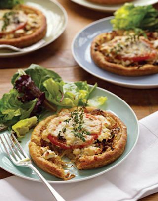 tartas de queso de cabra con tomate