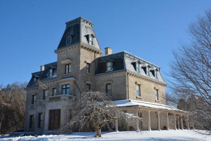 castillo sur mer newport rhode island