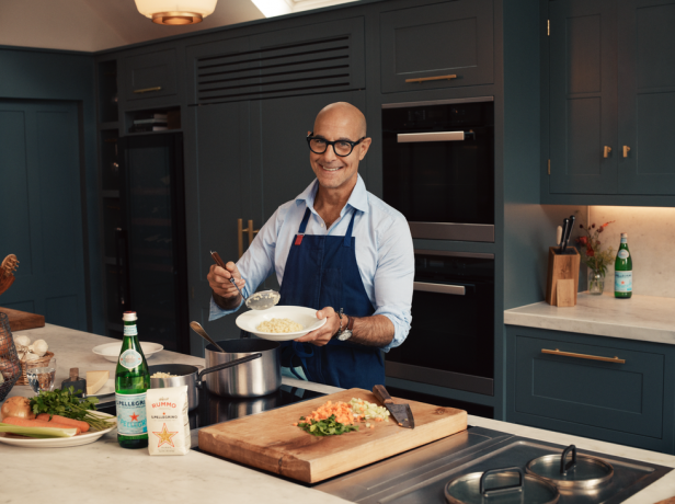 stanley tucci en la cocina