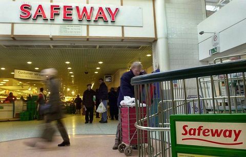 Una vista general de un supermercado Safeway en el centro de Londres