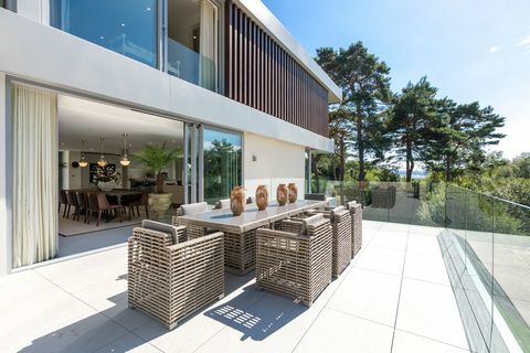 Optima, Luscombe - terraza - Fine & Country