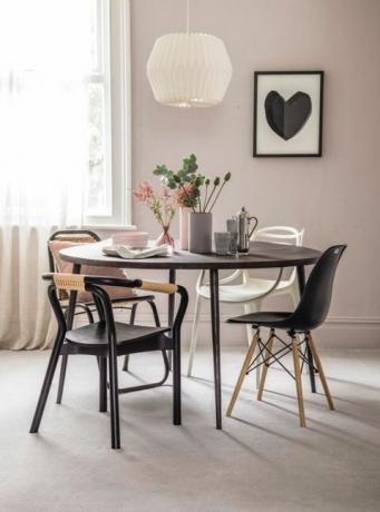 Grace, que se muestra aquí en Mineral, £ 29.99 por metro cuadrado, colección House Beautiful en Carpetright