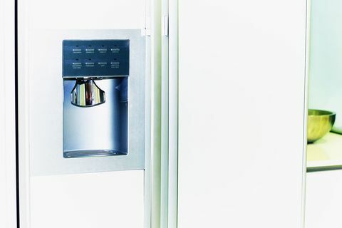 Dispensador de agua de un refrigerador