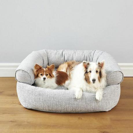 Cómoda cama para mascotas con sofá