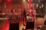 Una mirada al interior del diseño del set "Bienvenido a Chippendales"