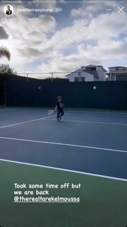 heather rae young la historia de instagram la muestra jugando tenis con el hijo de tarek el moussa