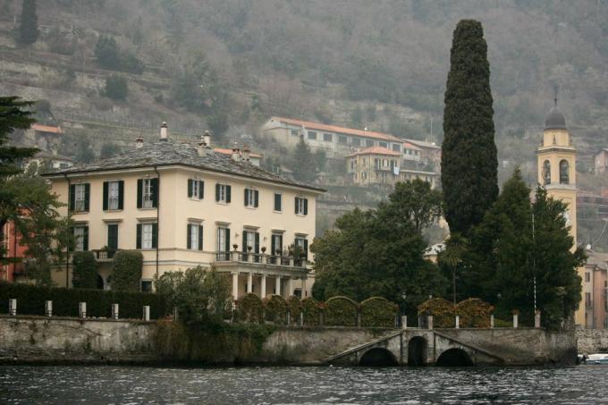 Vista de la casa italiana de George Clooney.