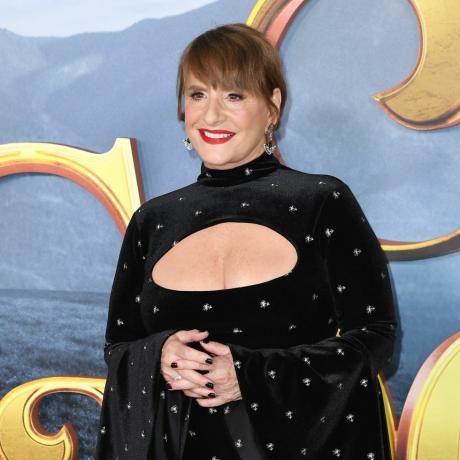 eva lupone estreno de la escuela del bien y del mal de netflix