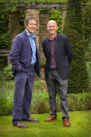 espectáculo de flores de rhs chelsea monty don y joe swift