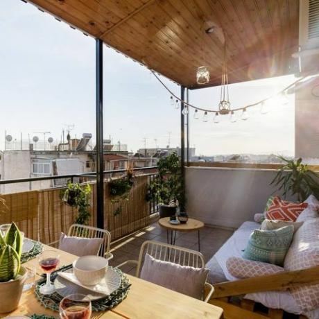 Loft elegante y brillante con vistas a la Acrópolis ($ 72 / noche)