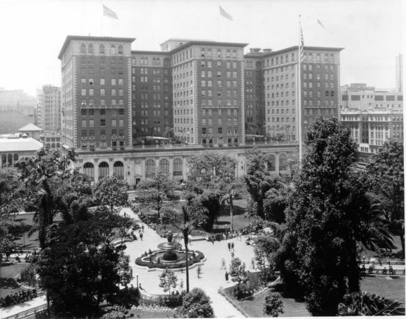 El hotel Biltmore en Pershing Square, Los Ángeles.