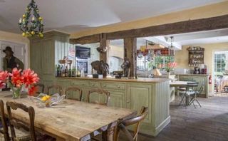 Dunsborough Park - Surrey - cocina - Savills