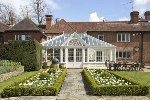 Dunsborough Park - Surrey - conservatorio - Savills