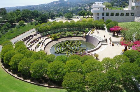 J. Jardín Central del Museo Paul Getty