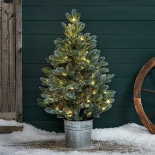 Árbol de Navidad en maceta para exteriores preiluminado de 90 cm