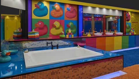 Celebrity Big Brother 2017 - Baño de la casa