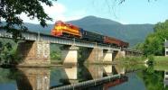 Nuevos vientos de excursión en tren a través de las hermosas montañas del este de Tennessee y el desfiladero del río Hiwassee