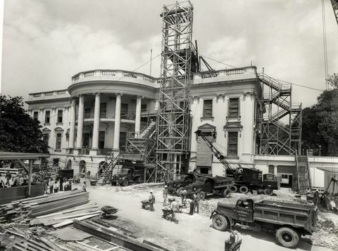 la reconstrucción de la casa blanca bajo el presidente harry s truman, circa 1950