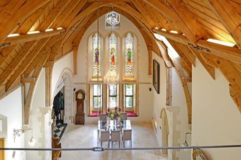 Iglesia de St Johns - Chapel Lane - interior - Savills