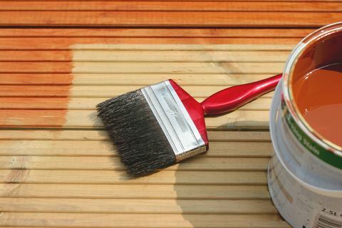 Pintar la terraza del jardín