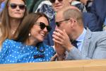 Kate Middleton viste un vestido azul de lunares de Alessandra Rich para Wimbledon 2022 Fotos
