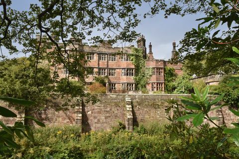 Castillo histórico está a la venta en Stoke on Trent