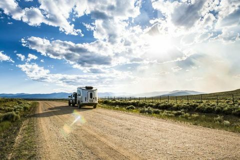 minirremolque Airstream Basecamp