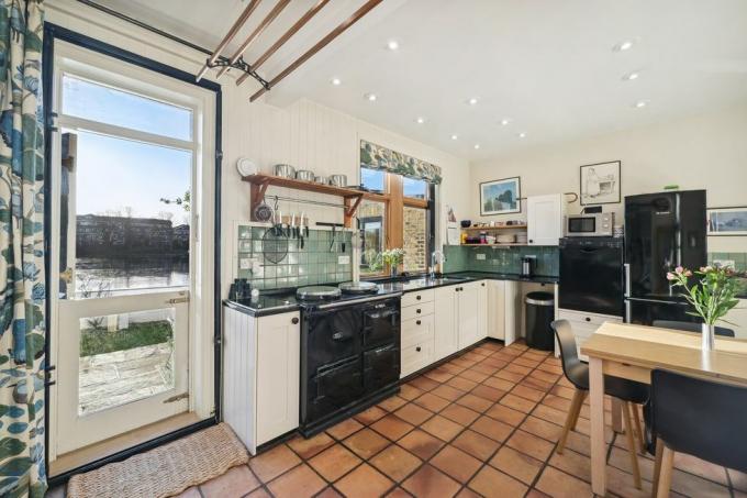 casa unifamiliar con frente único directo al río en venta en chiswick