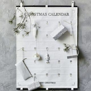 Calendario navideño de tela