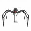 Puede obtener una decoración de araña masiva con ojos rojos brillantes para Halloween